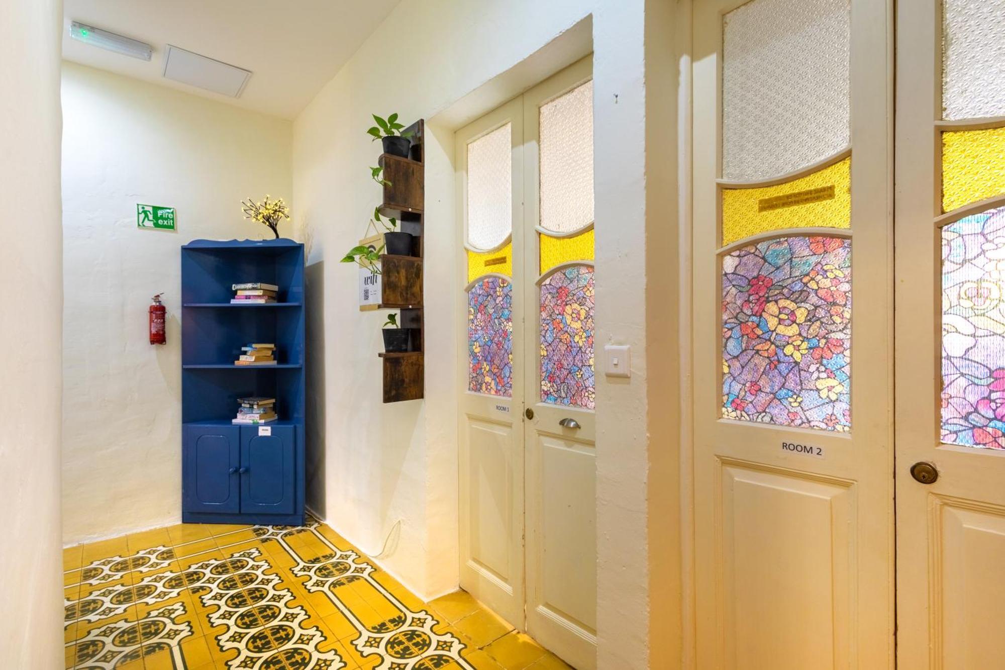 Quiet Twin Room With Private Bathroom, Not Ensuite 斯利马 外观 照片